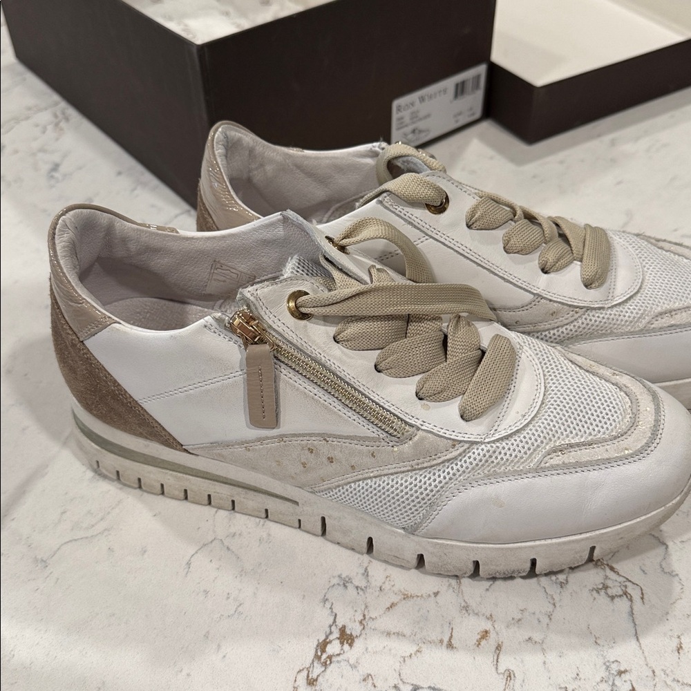 Ron White White and Tan Sneakers with Gold Accents